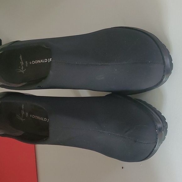 🎉HOST PICK🎉Donald Pliner high end high heels size 8 - Picture 2 of 7